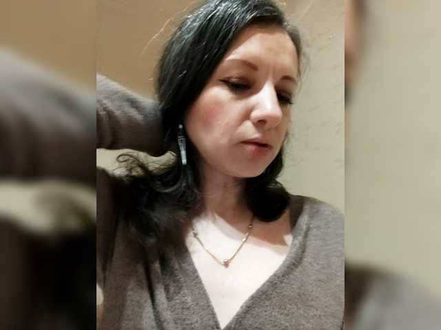 Mint-Lime's BongaCams show and profile