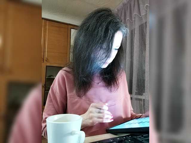 Mint-Lime's BongaCams show and profile