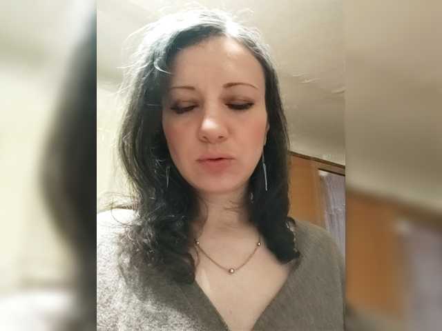 Mint-Lime's BongaCams show and profile