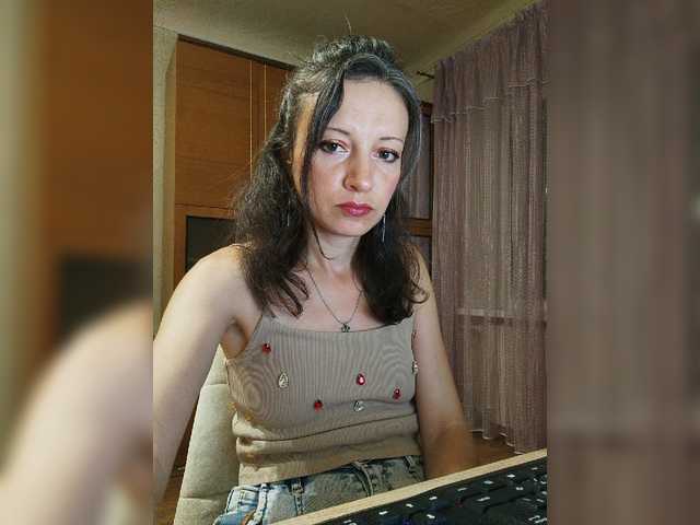 Mint-Lime live cam on BongaCams