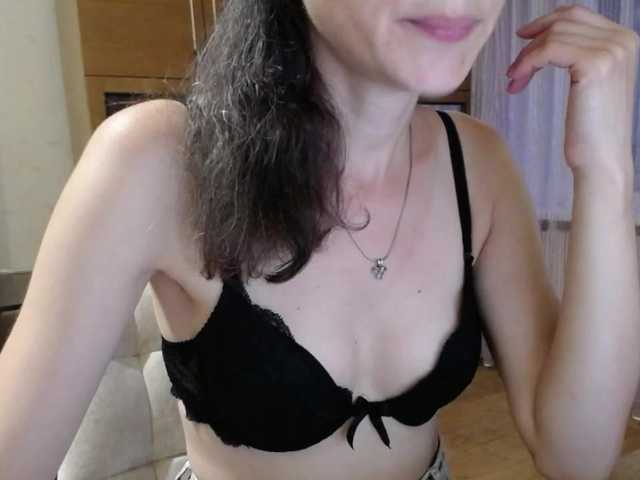 Mint-Lime live cam on BongaCams