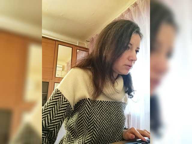 Mint-Lime's BongaCams show and profile