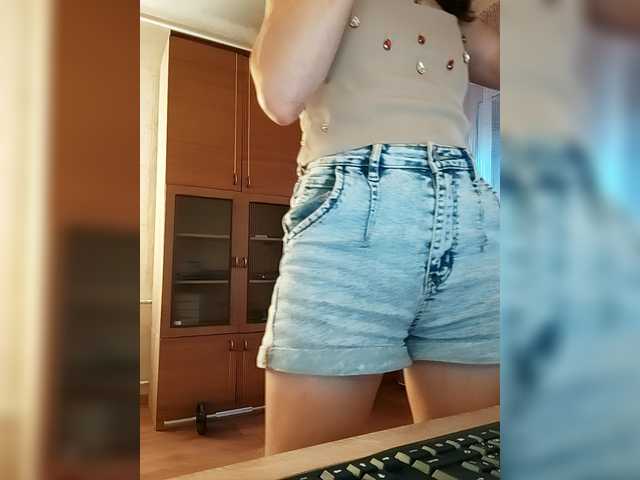Mint-Lime live cam on BongaCams