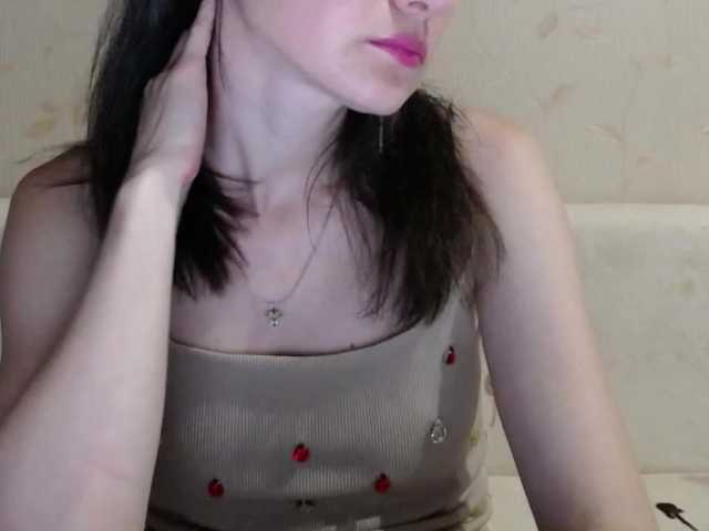 Mint-Lime live cam on UnifiedCams