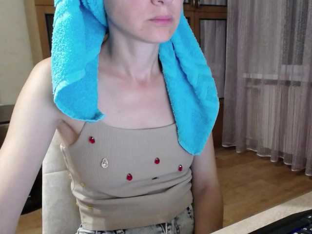 Mint-Lime live cam on BongaCams