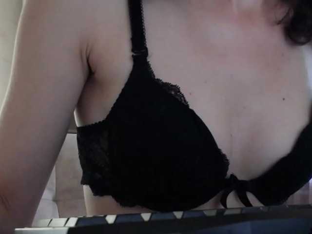 Mint-Lime live cam on BongaCams