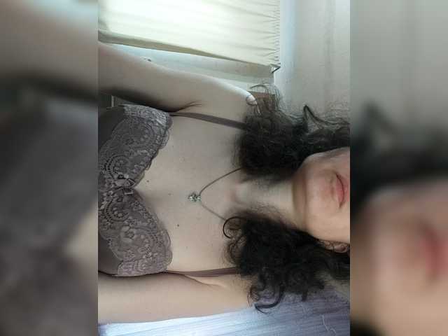 Mint-Lime live cam on BongaCams