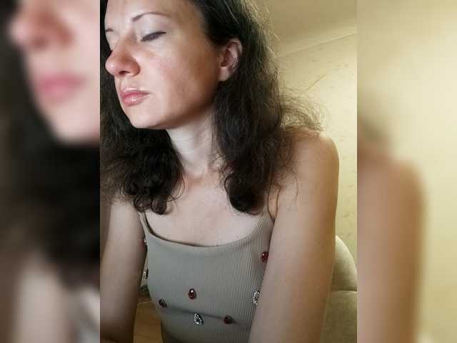 Mint-Lime live cam on BongaCams