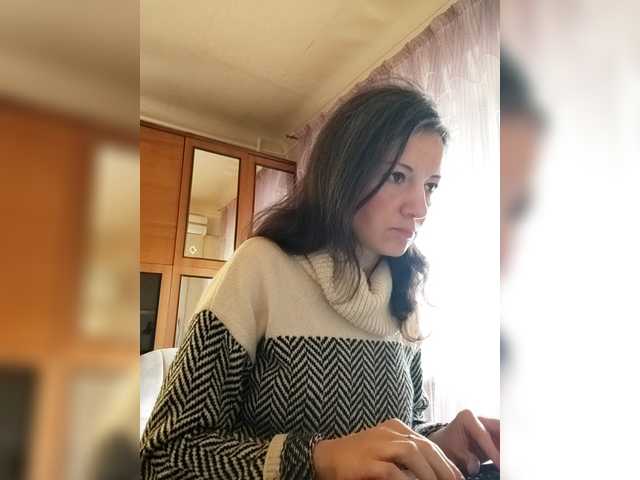 Mint-Lime's BongaCams show and profile