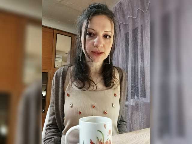 Mint-Lime's BongaCams show and profile