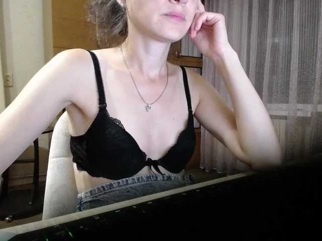 Mint-Lime live cam on BongaCams