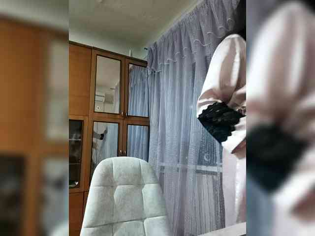 Viviennn webcam
