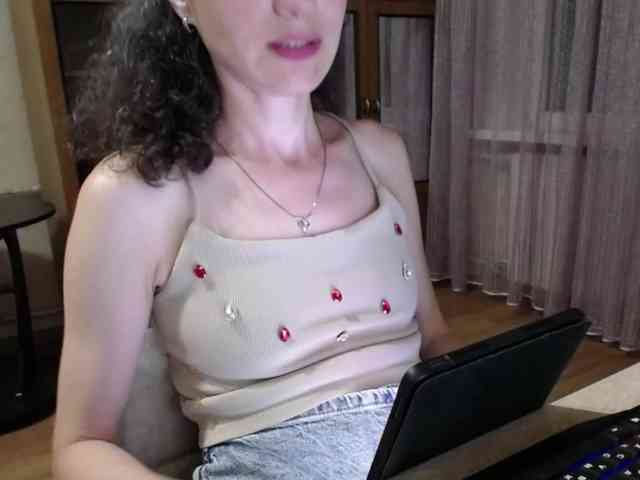 Millie webcam