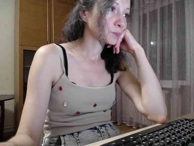 Millie webcam