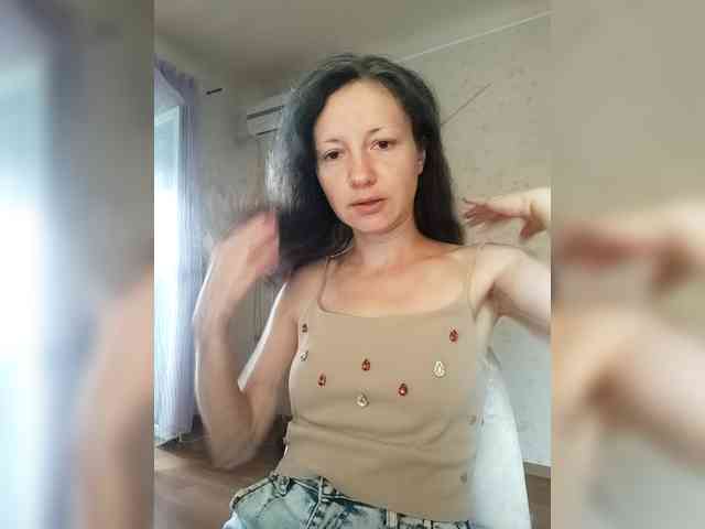Millie webcam