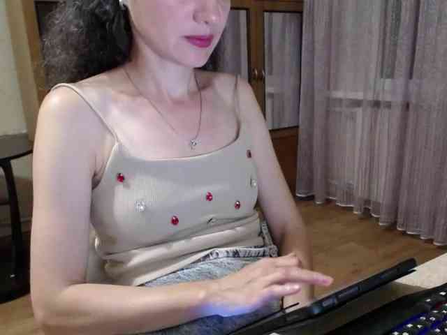 Millie webcam