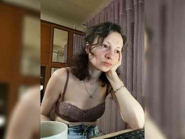Viviennn webcam