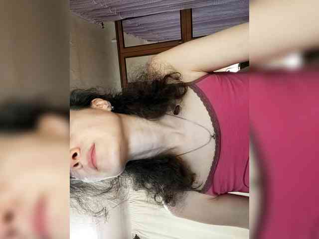 Viviennn webcam
