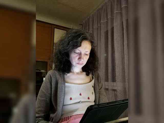 Viviennn webcam