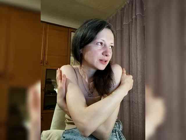 Viviennn webcam