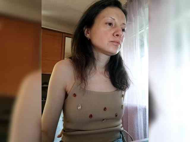 Viviennn webcam