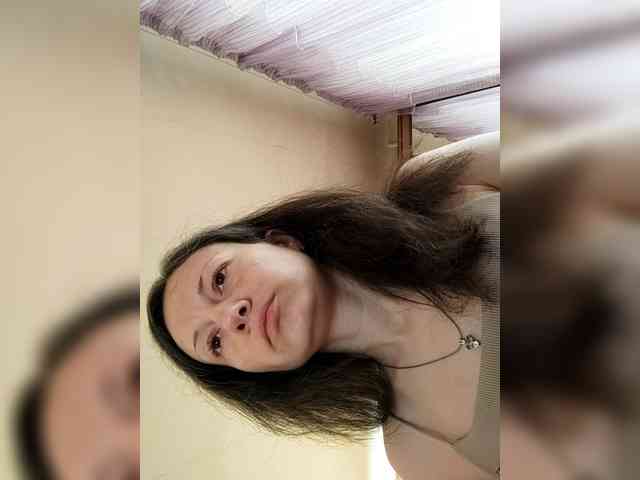 Viviennn webcam