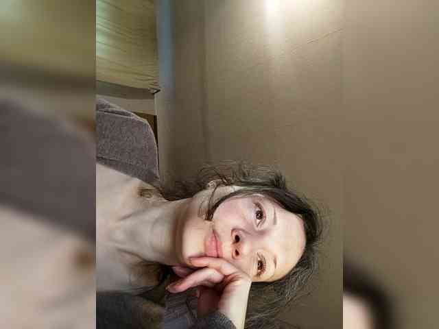 Viviennn webcam