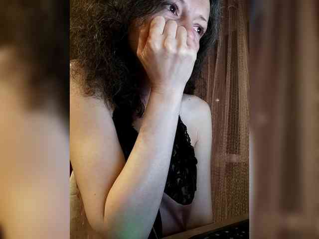 Viviennn webcam