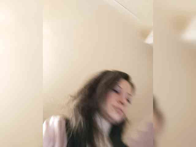 Viviennn webcam