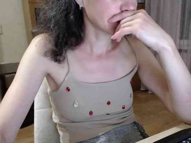 Millie webcam