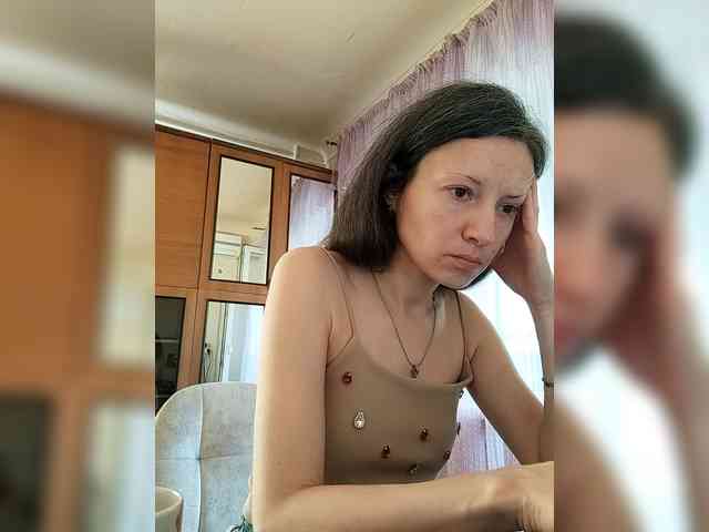Viviennn webcam