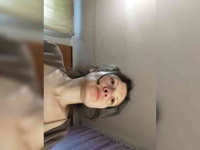 Viviennn webcam
