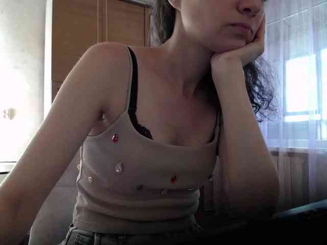 Millie webcam