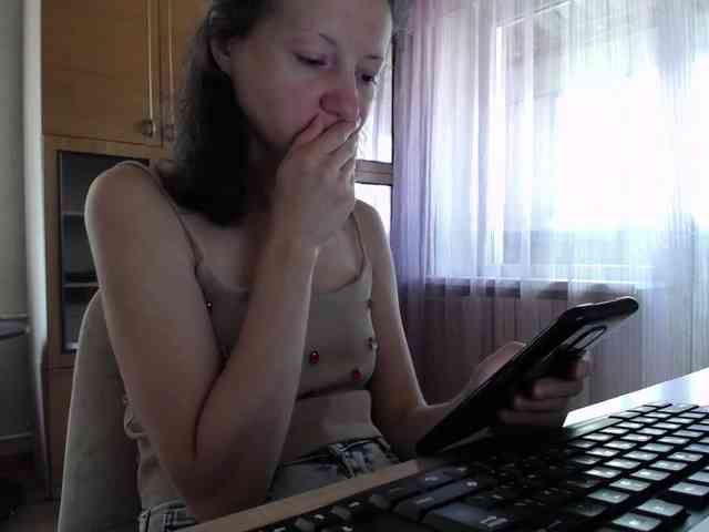 Millie webcam