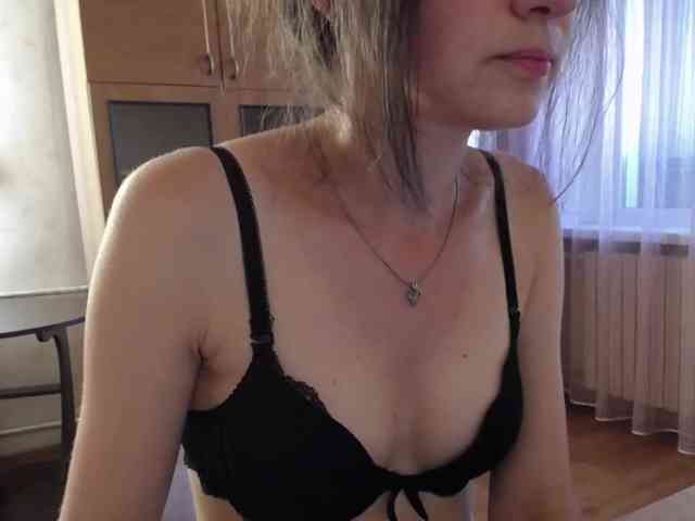 Millie webcam