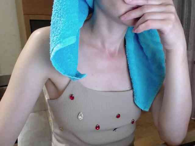 Millie webcam