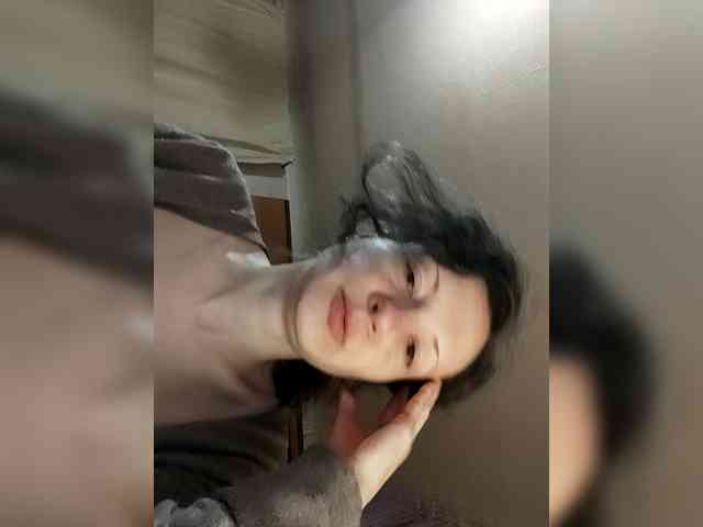 Viviennn webcam