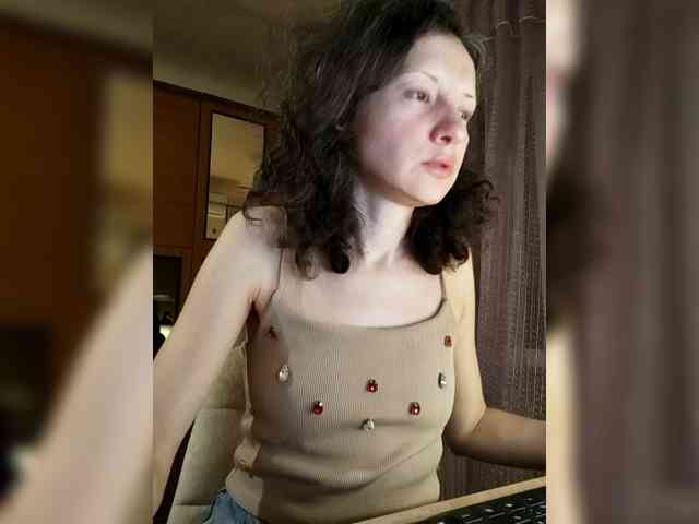 Viviennn webcam