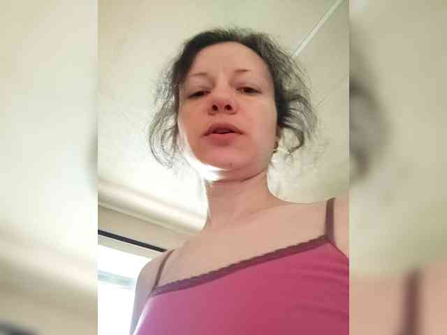 Viviennn webcam