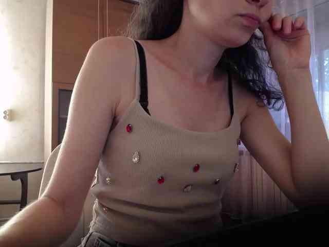 Millie webcam