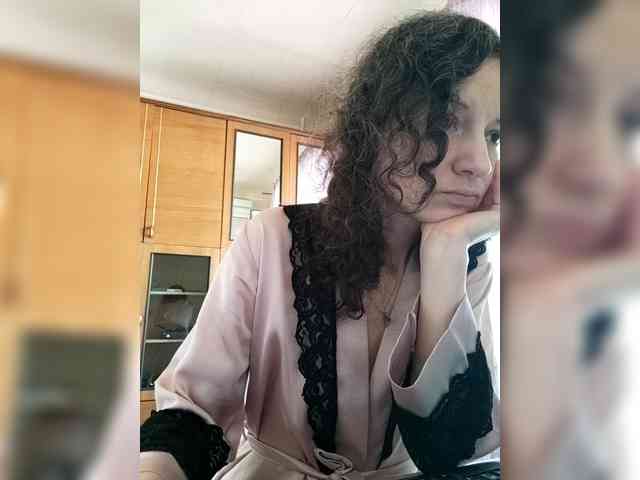 Viviennn webcam