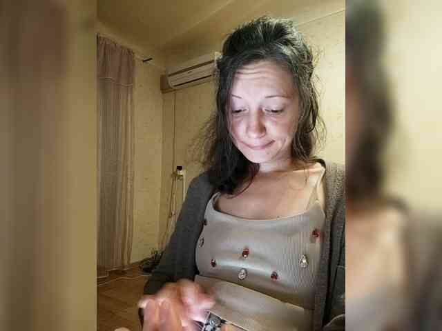 Millie webcam
