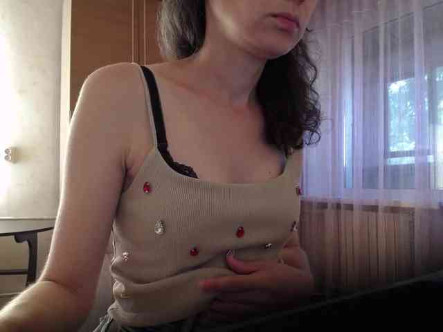 Millie webcam