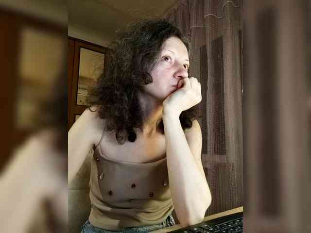 Viviennn webcam