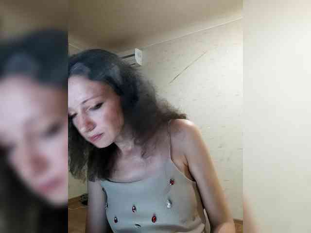 Millie webcam