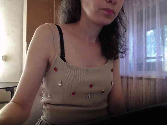 Millie webcam