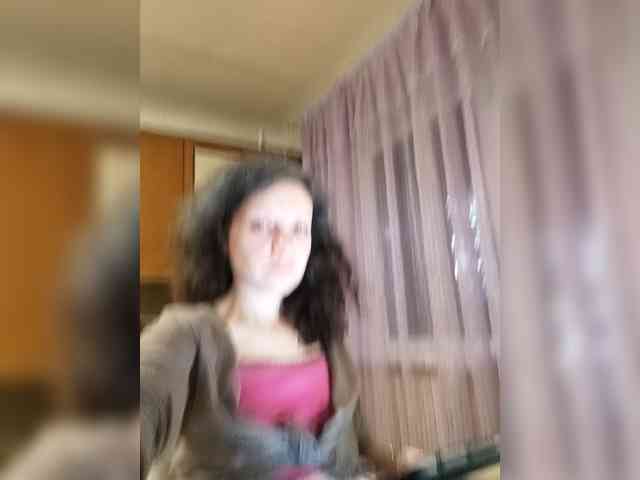 Viviennn webcam