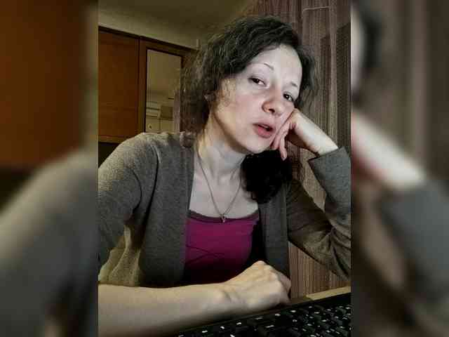 Viviennn webcam
