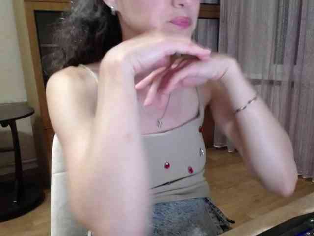 Millie webcam