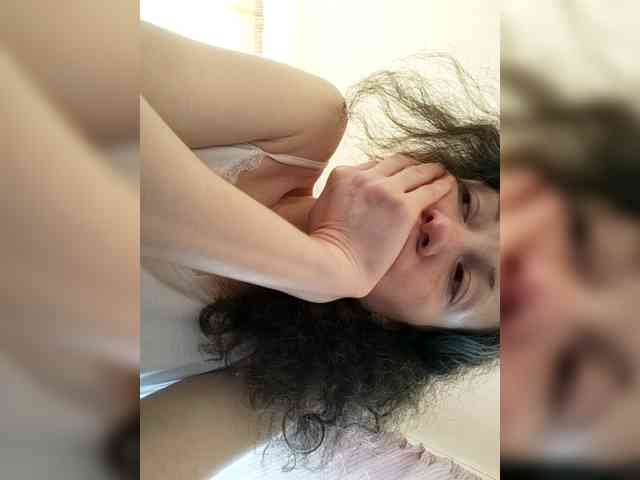 Viviennn webcam
